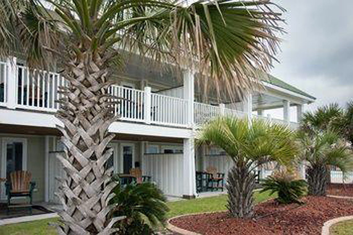 Islander Suites