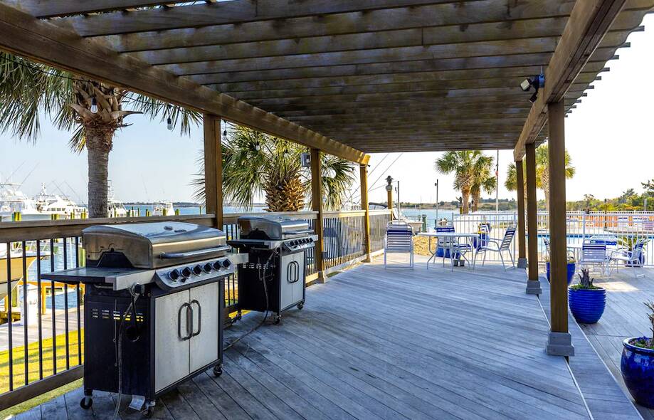 Pier Pressure Old... Vacation rental home in Beaufort, NC