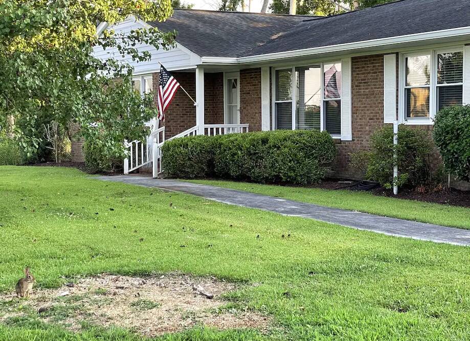 SPACIOUS & PRIVATE Vacation rental home in Beaufort, NC